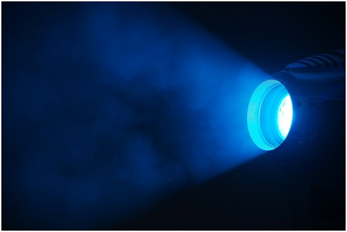 الضوء الأزرق منبّه مثل قهوة الصباح