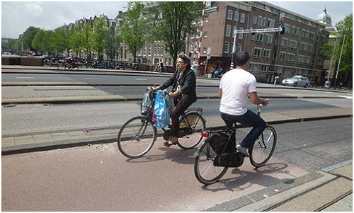 طرق الدراجات الهوائية في هولندا... تنتج الطاقة