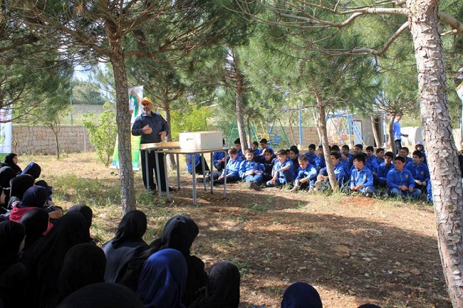 800  طالب وطالبة شاركوا في يوم بيئي ثانوية المهدي(ع)-بنت جبيل