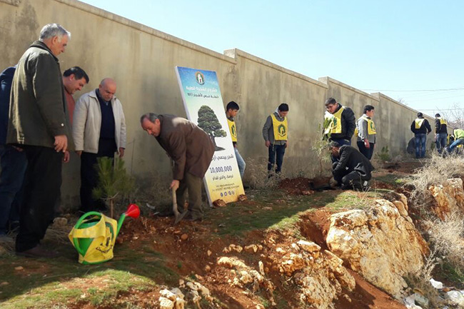 حملة تشجير في ثانوية بوداي الرسمية