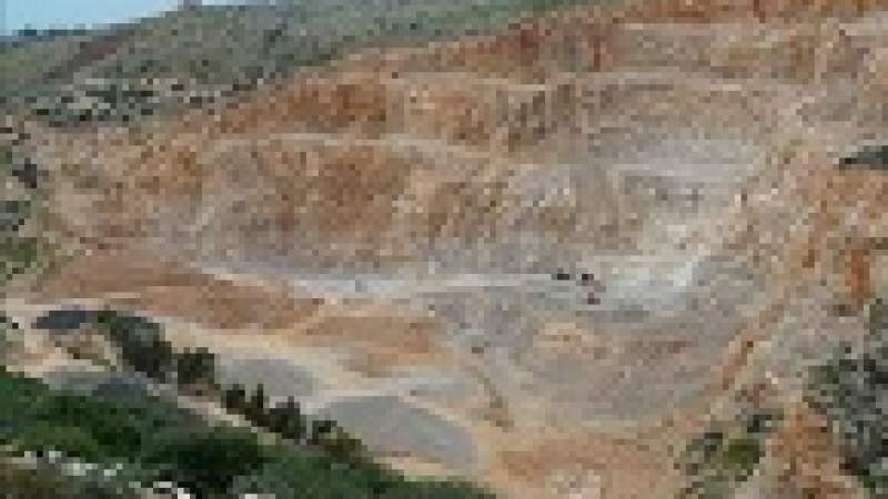 قلق في «الإقليم» من مشروع مطمر للنفايات في كسّارة الجية