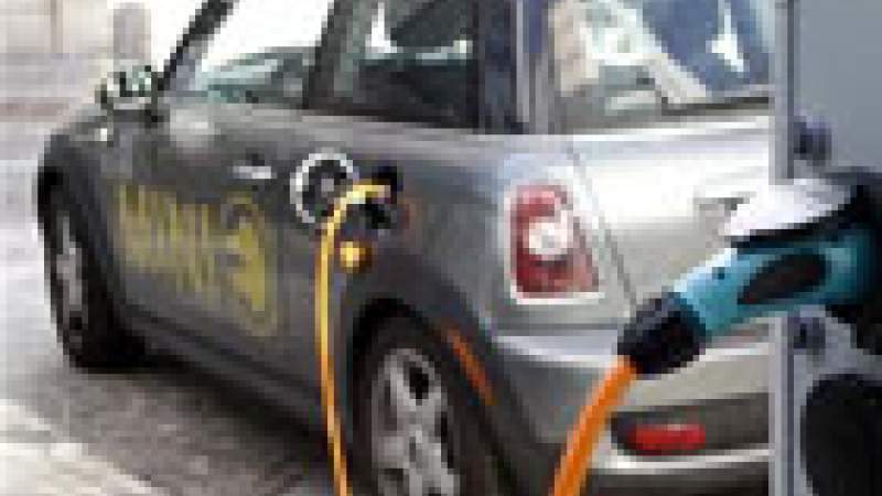 السيارات الكهربائية أرخص وأقل تلويثا