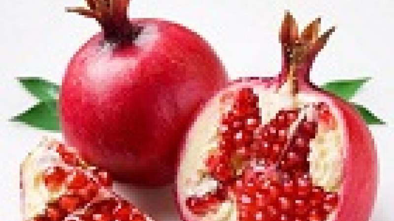 صيدليـة كاملـة فـي ثمـرة الرمـان