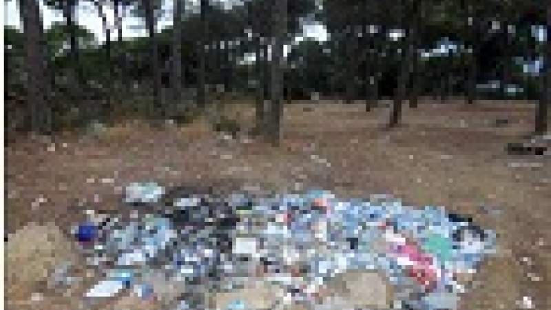 من يحمي أحراج المتن الأعلى من نفايات المتنزهين؟