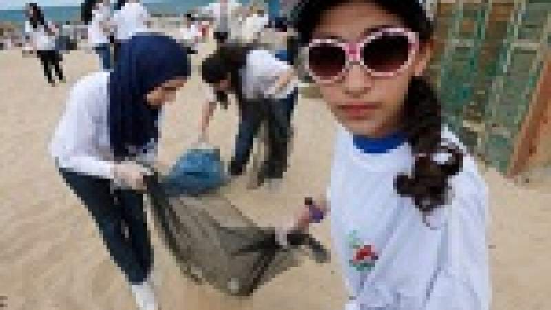 الأزرق الكبير: 6 آلاف متطوّع لتنظيف الشاطئ