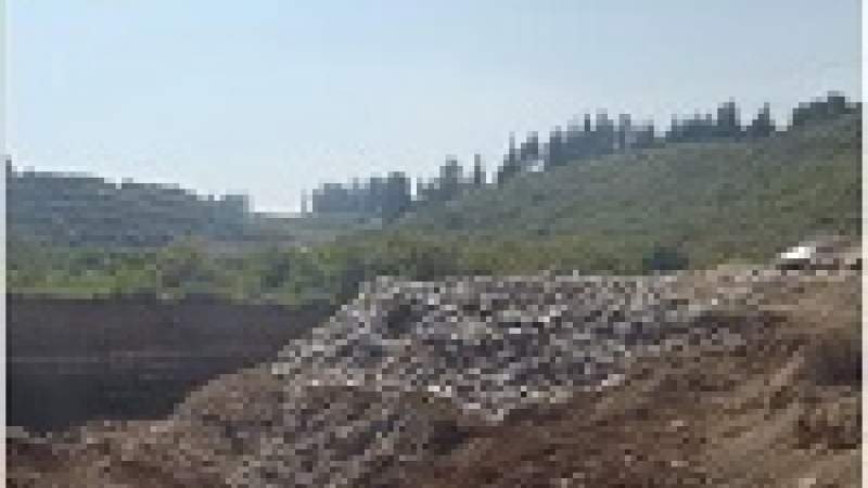 حفرة شارنيه.. مطمراً للنفايات؟