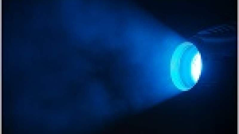 الضوء الأزرق منبّه مثل قهوة الصباح