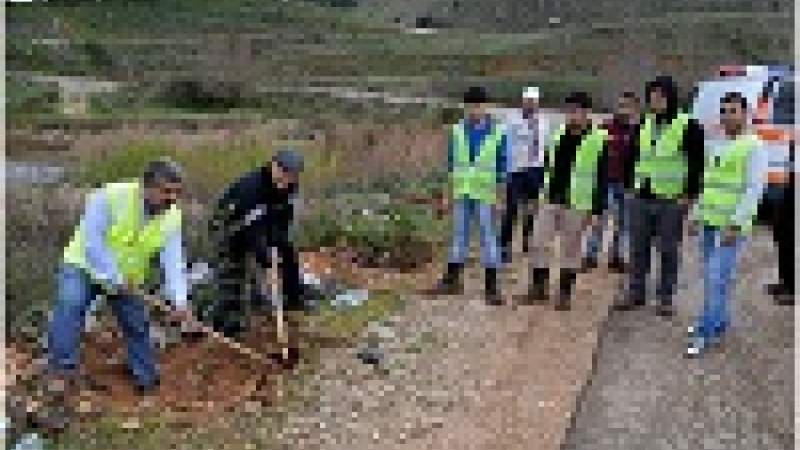 كشافة طرابلس تشجّر عند جسر الخردلي